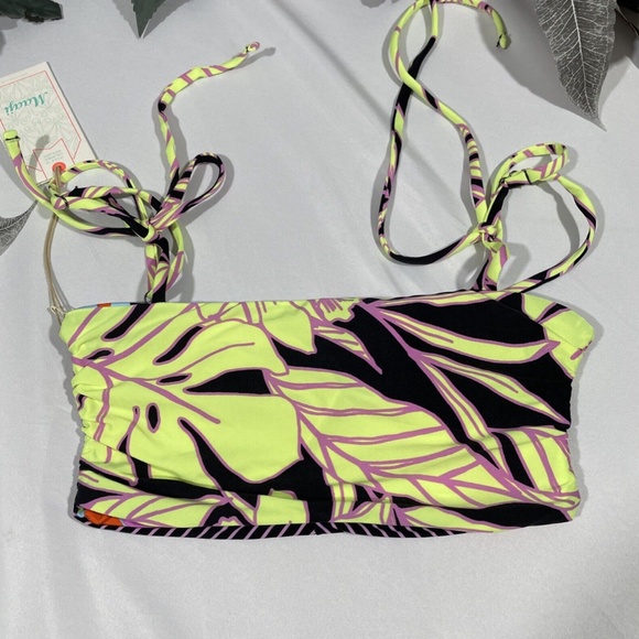 NWT Maaji [ Small ] Kamali Piazza Tie Strap Reversible Bikini Top‎ - Picture 3 of 10